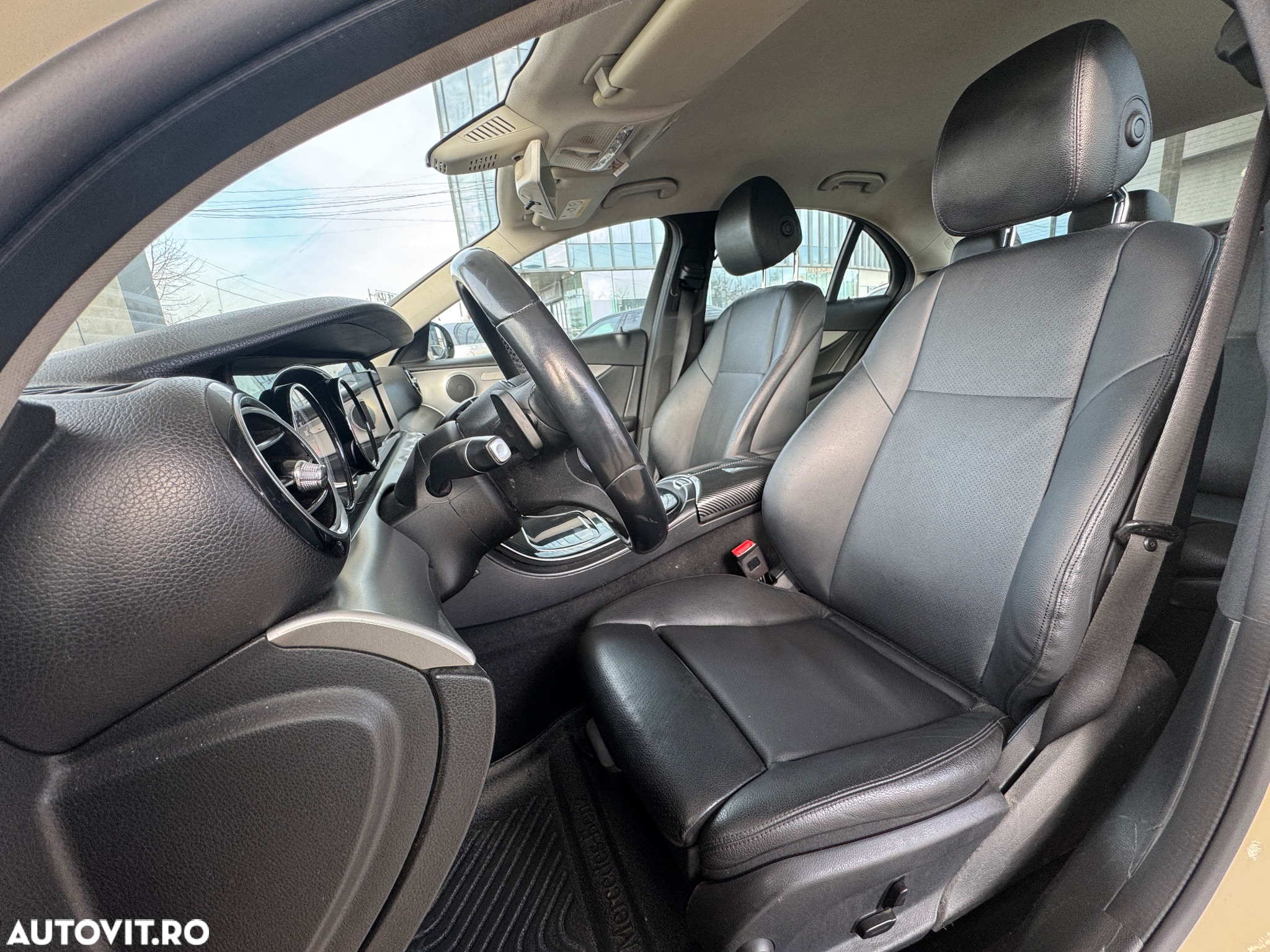 Mercedes-Benz E - 14