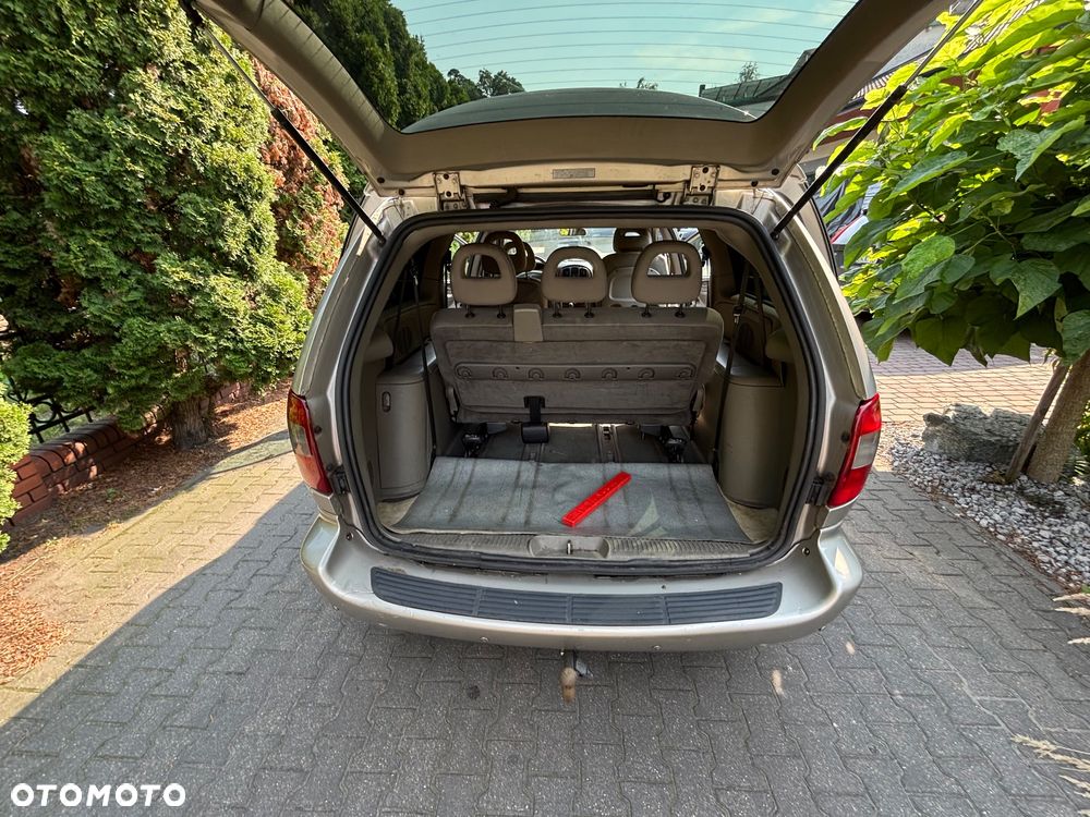 Chrysler Grand Voyager - 25