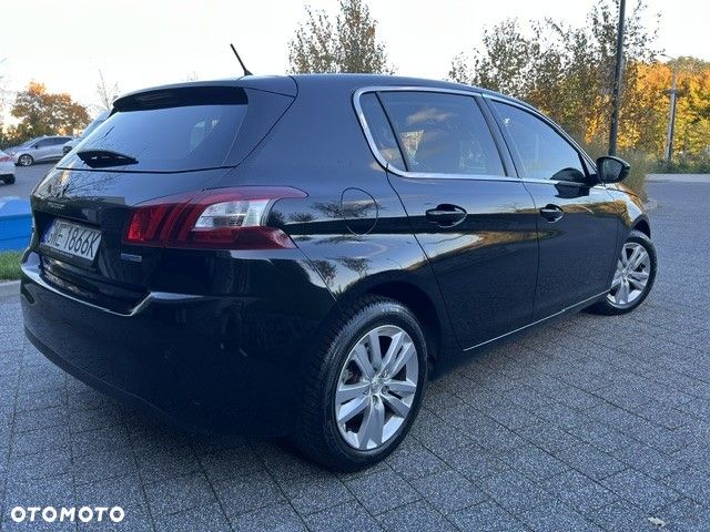 Peugeot 308 2016 photo 2