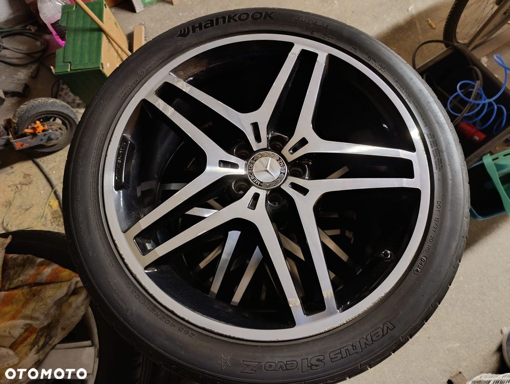 Mercedes AMG 265/40 ZR21 - 7