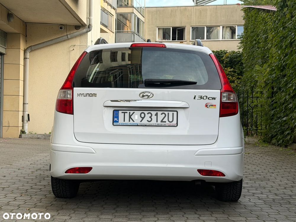 Hyundai i30 1.4 Comfort World Cup - 5