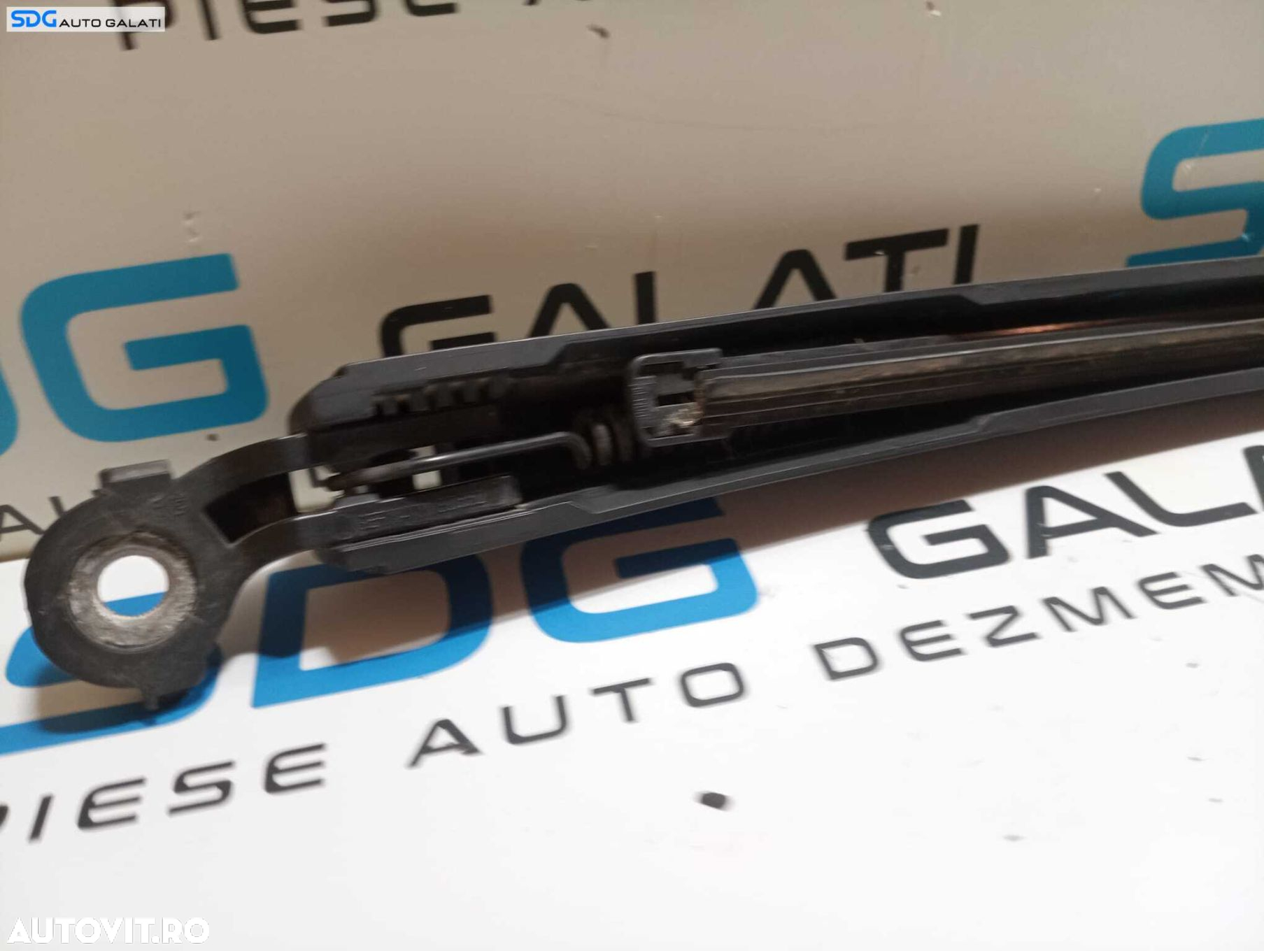 Brat Stergator Luneta Geam Sticla de pe Hayon Haion Portbagaj Volkswagen Golf 5 2004 - 2008 Cod 1T0955707A [M7240] - 2