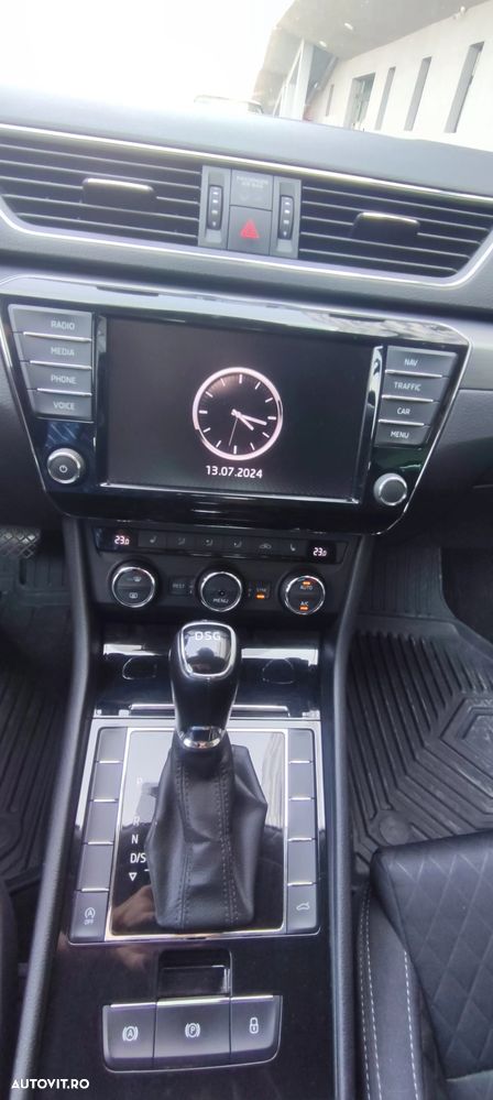 Skoda Superb Combi 2.0 TDI DSG Ambition - 7