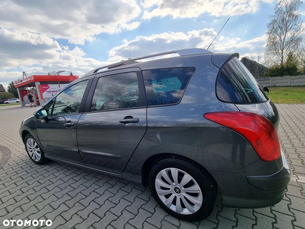 Peugeot 308 1.6 Premium Plus - 12