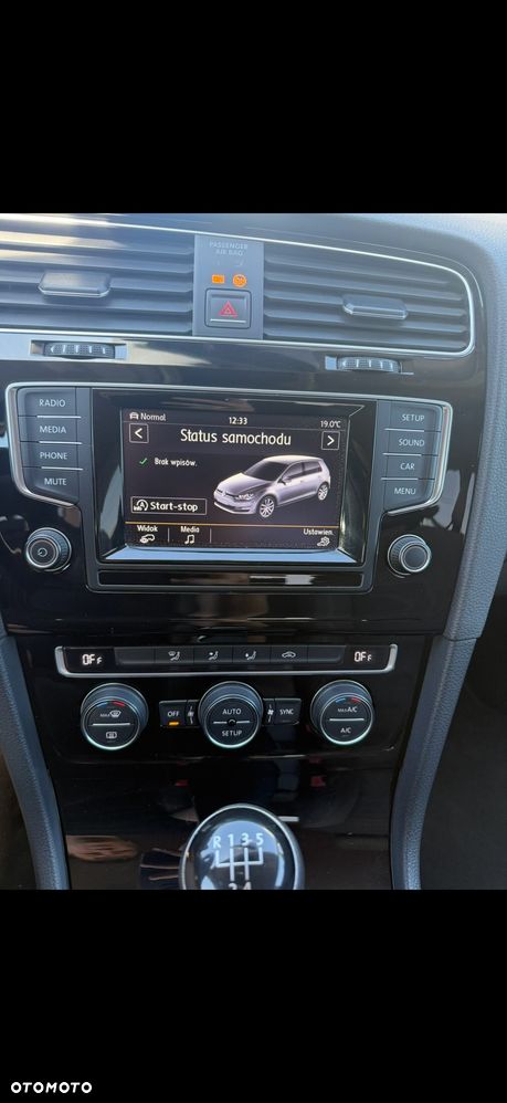 Volkswagen Golf 1.6 TDI Highline - 9