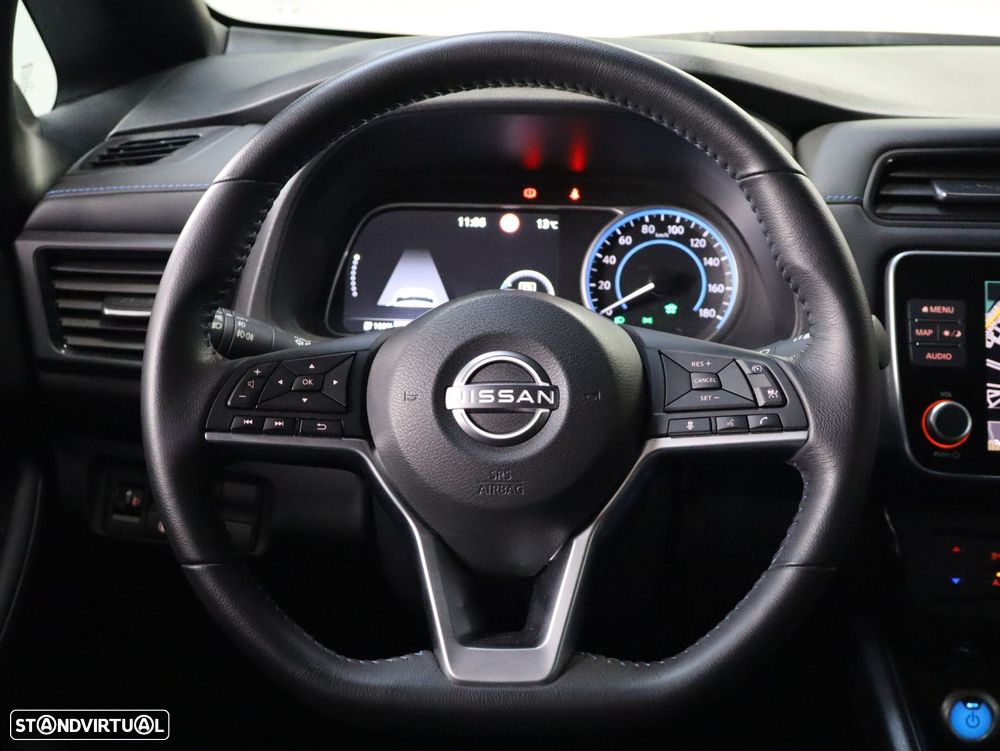 Nissan Leaf N-Connecta - 10