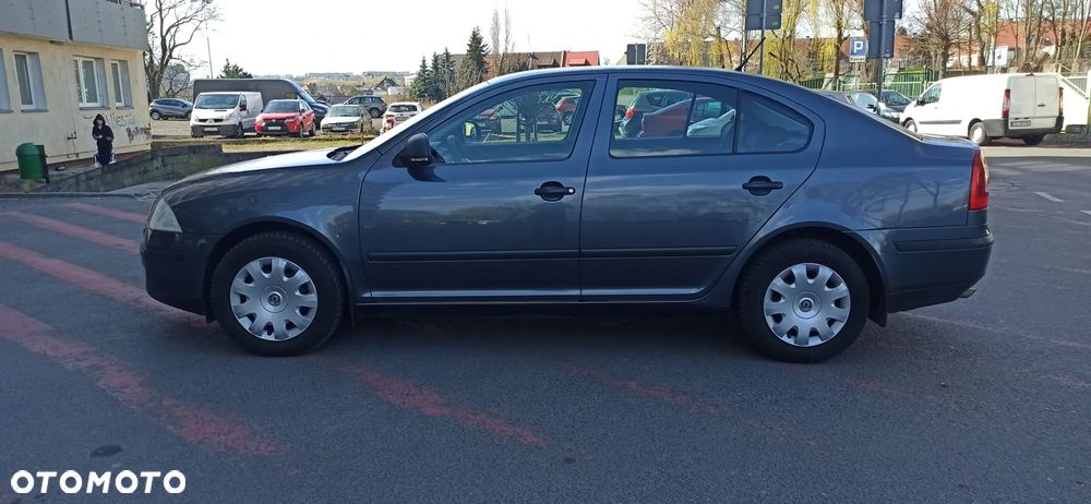 Skoda Octavia 1.6 Tour - 5