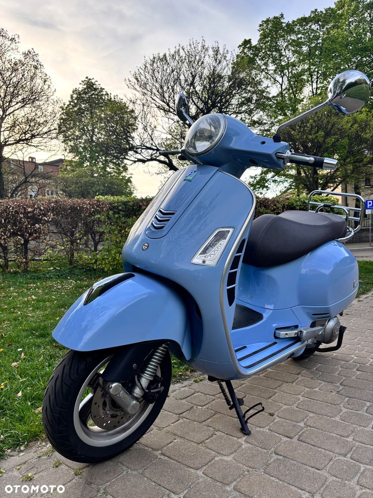 Piaggio Vespa - 1