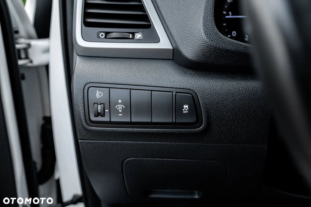 Hyundai Tucson 1.7 CRDI BlueDrive Style 2WD - 29