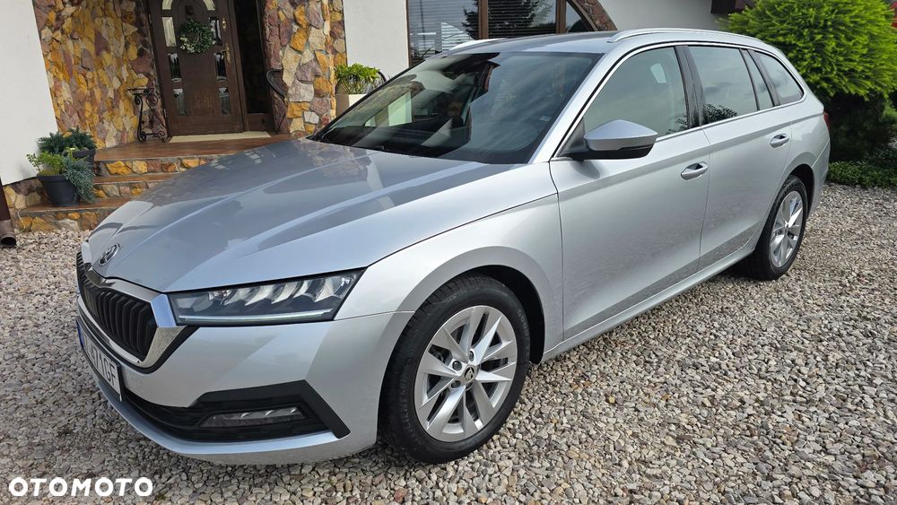 Skoda Octavia 2.0 TDI Ambition DSG - 1
