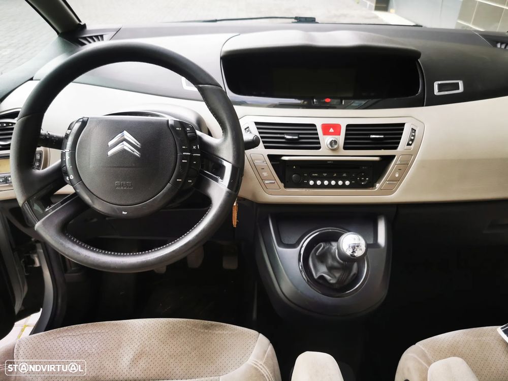 Citroën C4 Grand Picasso 1.6 HDi Exclusive - 17
