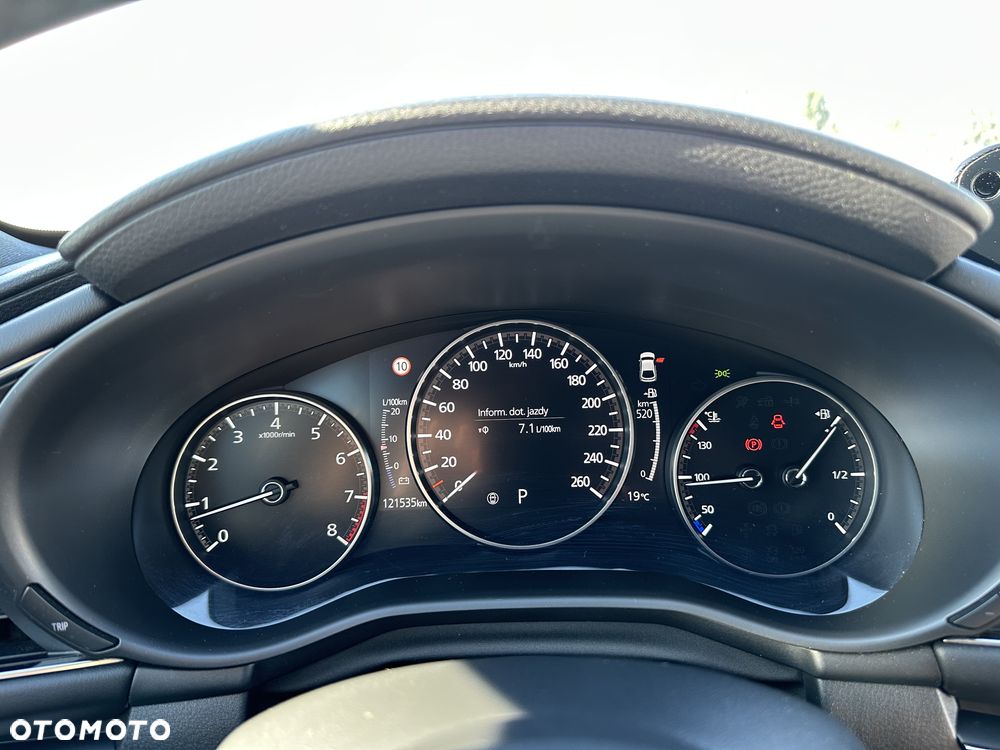 Mazda 3 2.0 mHEV Hikari - 11
