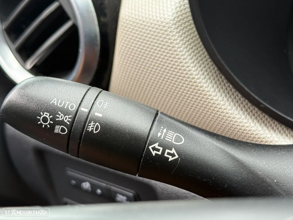 Nissan Micra 1.5 dCi N-Connecta S/S - 33