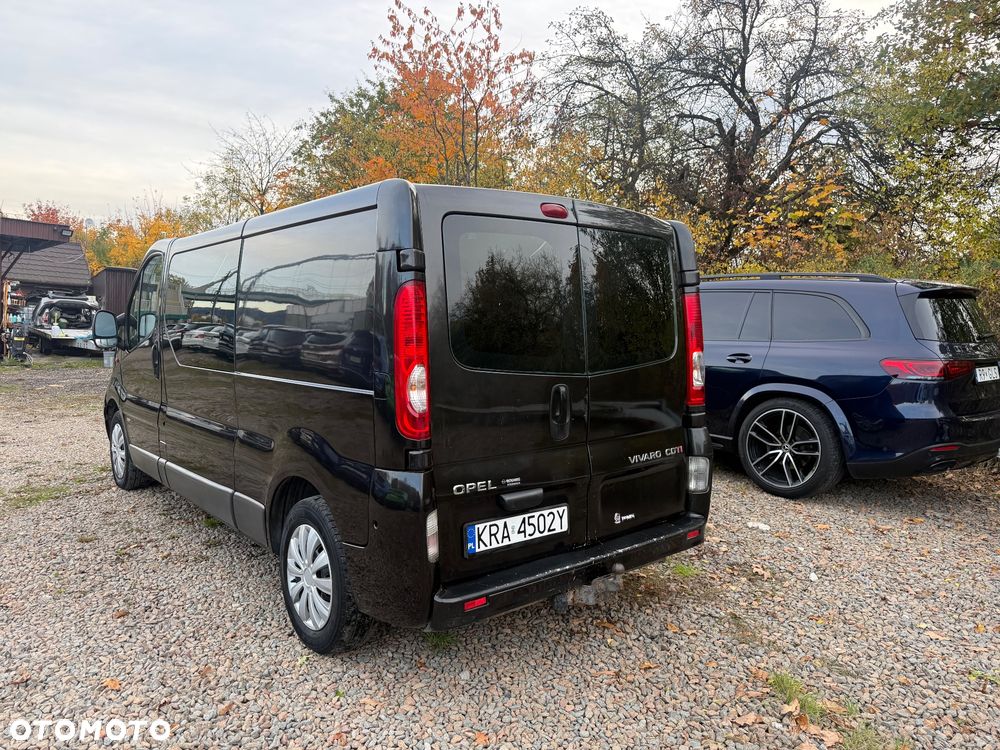 Opel Vivaro - 12