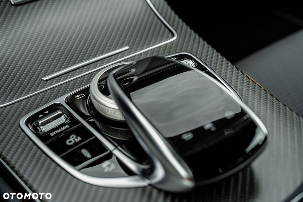Mercedes-Benz Klasa C AMG 63 S - 11
