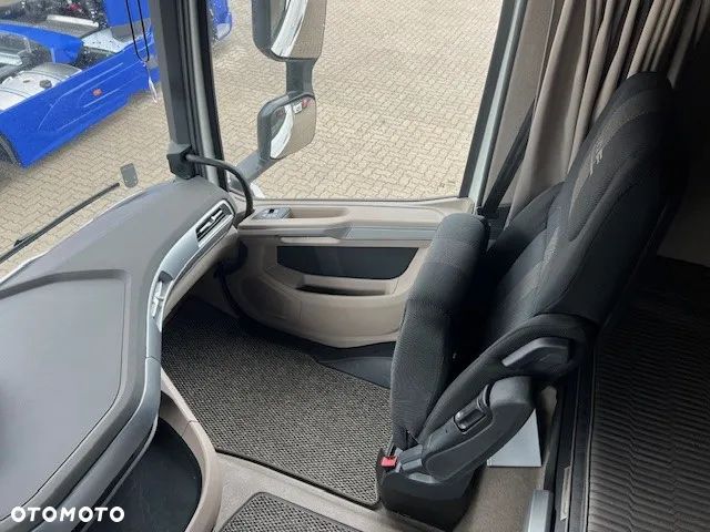 DAF - 8