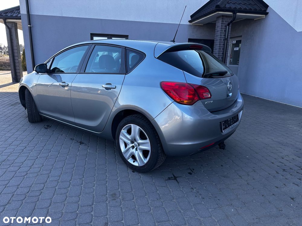 Opel Astra 1.6 Fun - 3