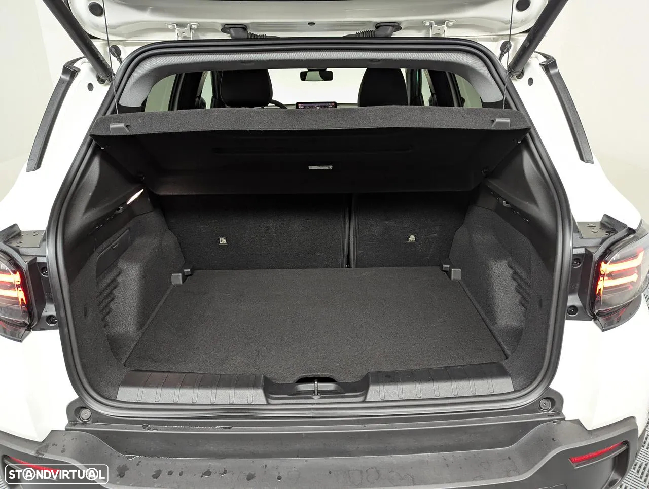 Jeep Avenger 1.2 GSE T3 Altitude - 12