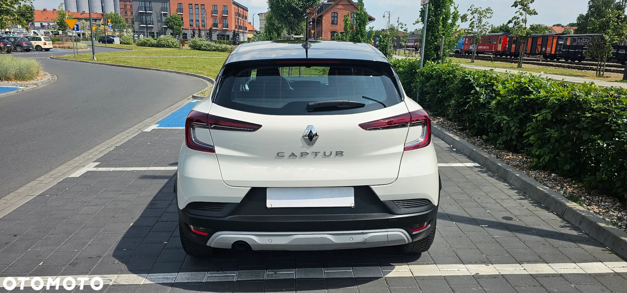 Renault Captur 1.5 Blue dCi Intens EDC - 6