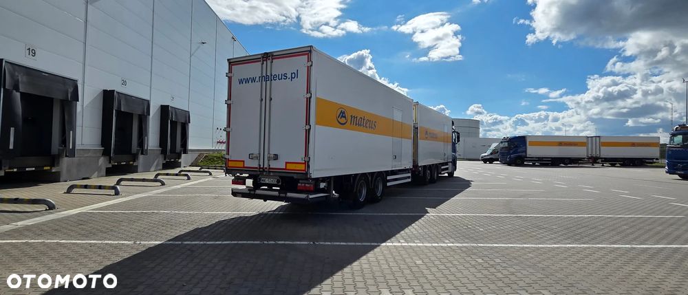 Mercedes-Benz Actros - 5