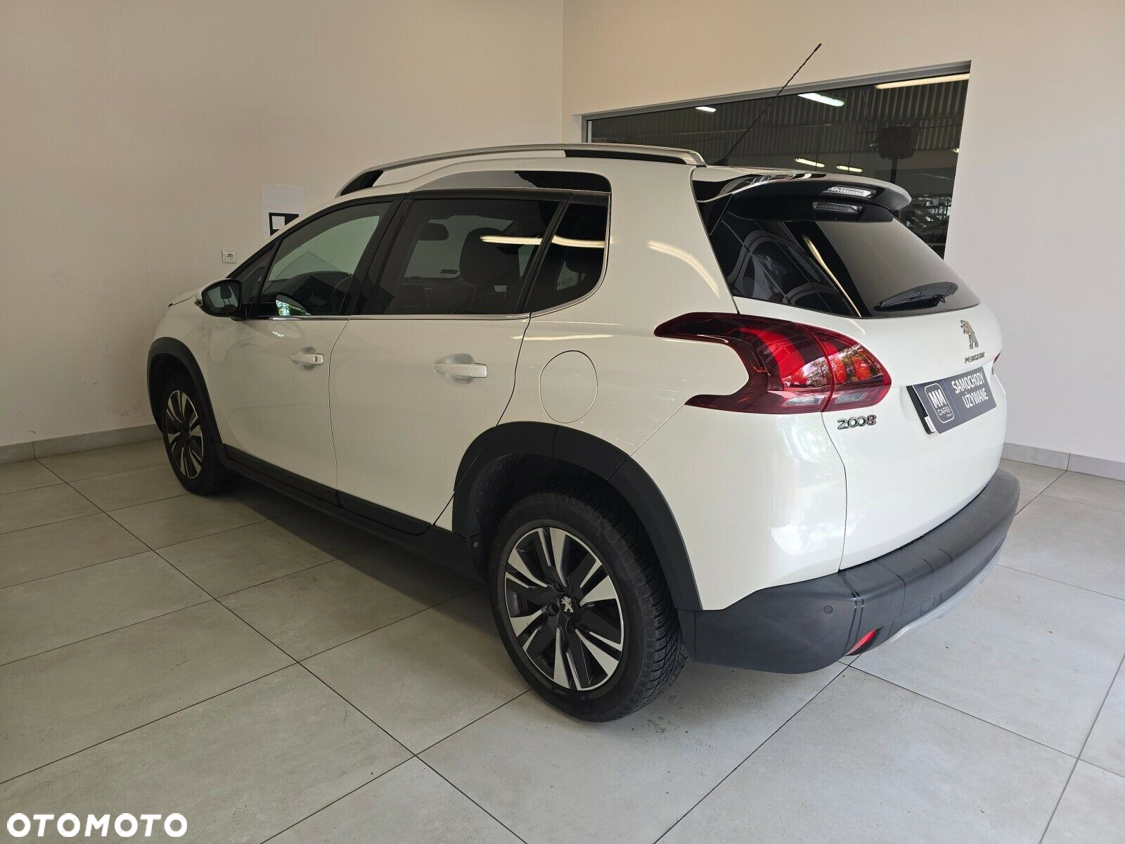 Peugeot 2008 1.2 Pure Tech GPF Allure S&S - 5