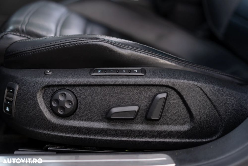 Volkswagen Passat CC 2.0 TDI DPF DSG - 33