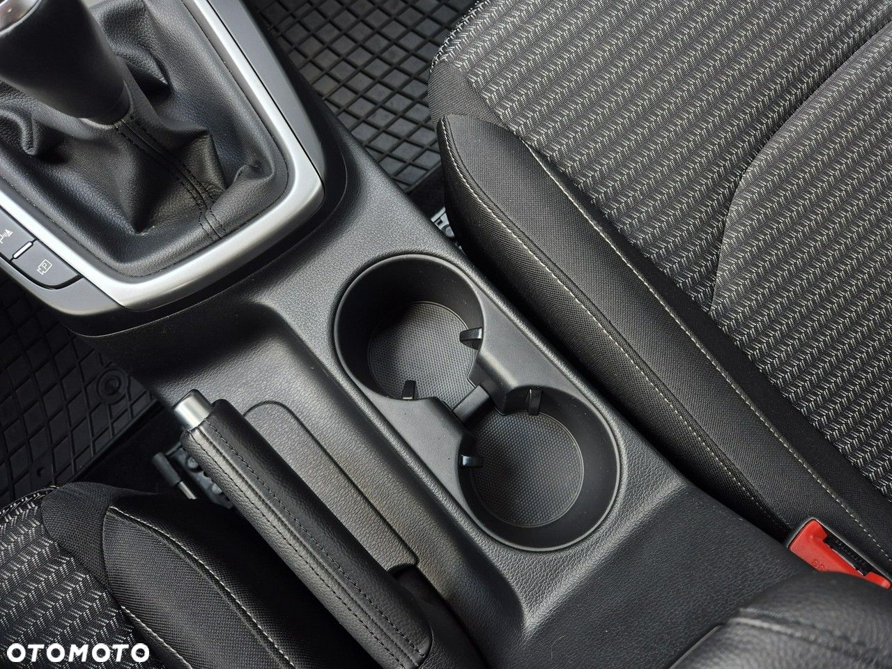 Kia Ceed - 28