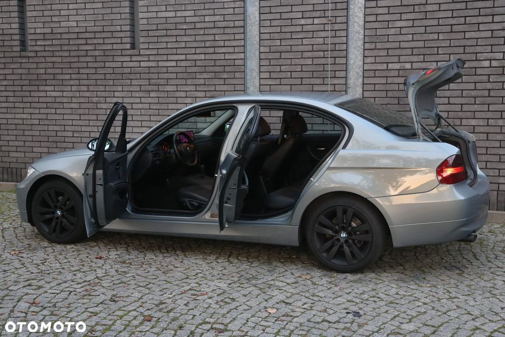 BMW Seria 3 - 10