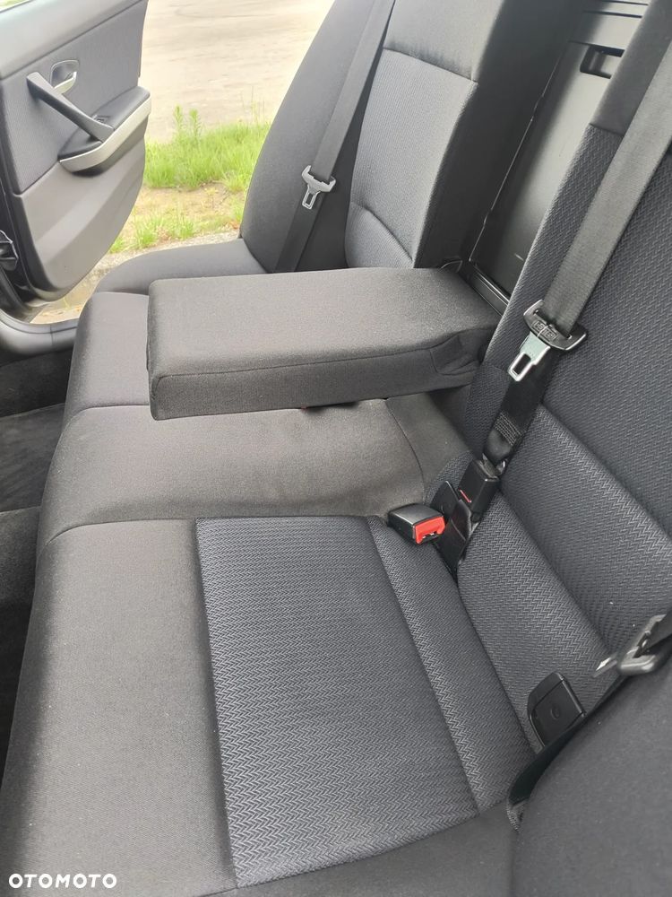 BMW Seria 3 320i - 20