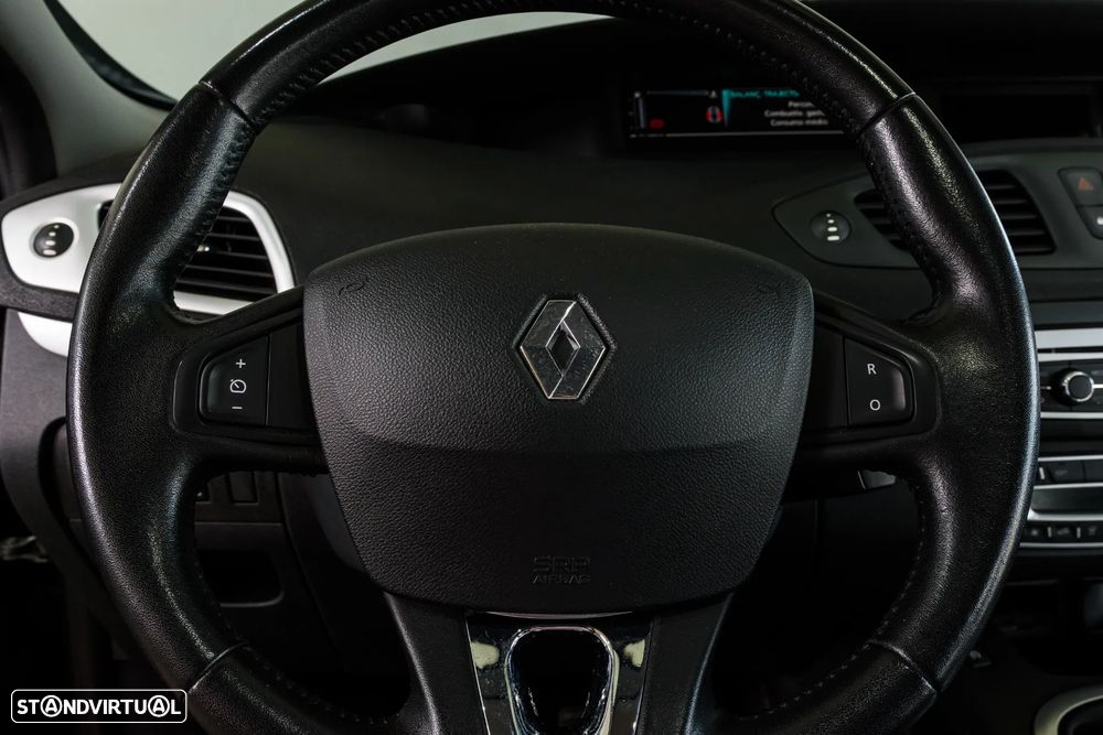 Renault Mégane Scénic - 17