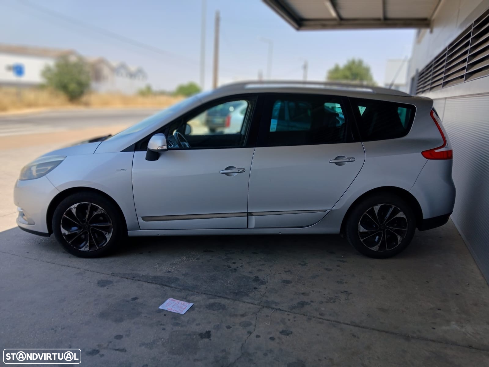 Renault Grand Scénic 1.6 dCi Bose Edition SS - 4