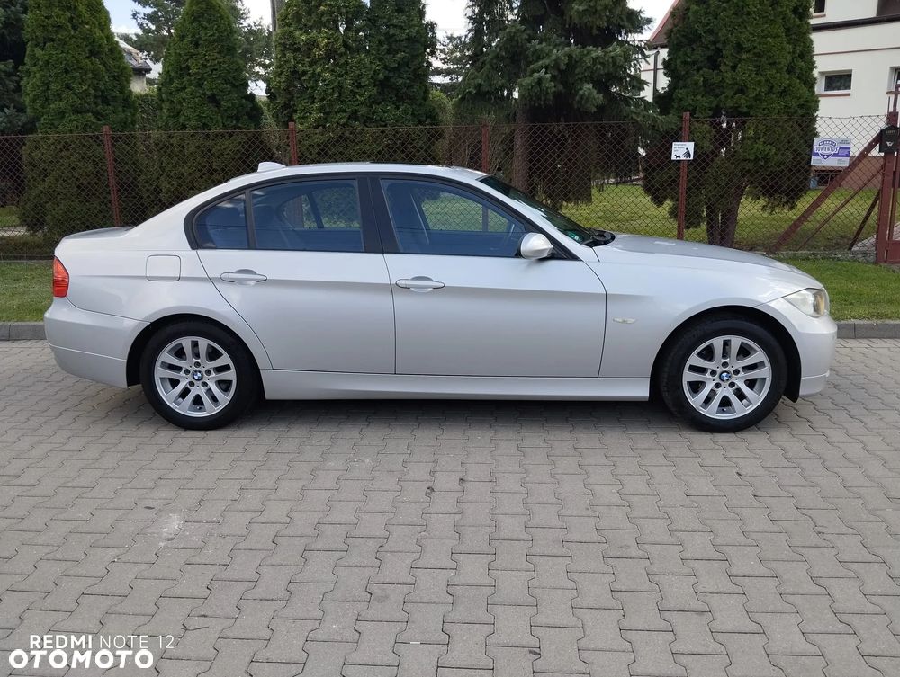 BMW Seria 3 ver-320i - 6