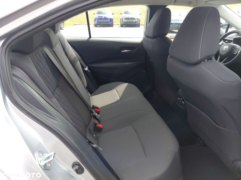 Toyota Corolla - 10