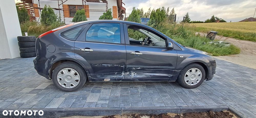 Ford Focus 1.6 Trend - 8