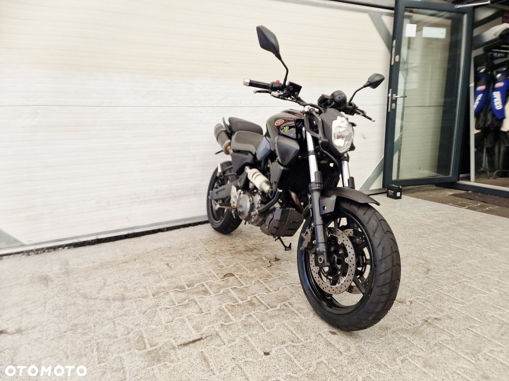 Yamaha MT - 4
