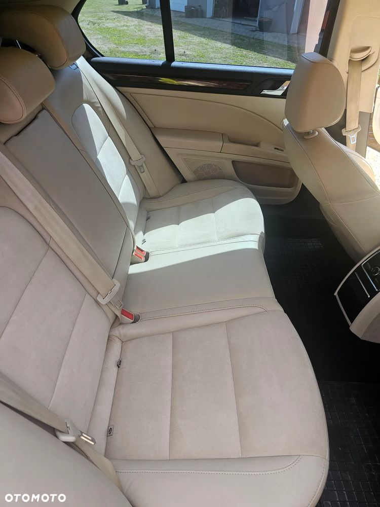 Skoda Superb 2.0 TDI Elegance DSG - 26