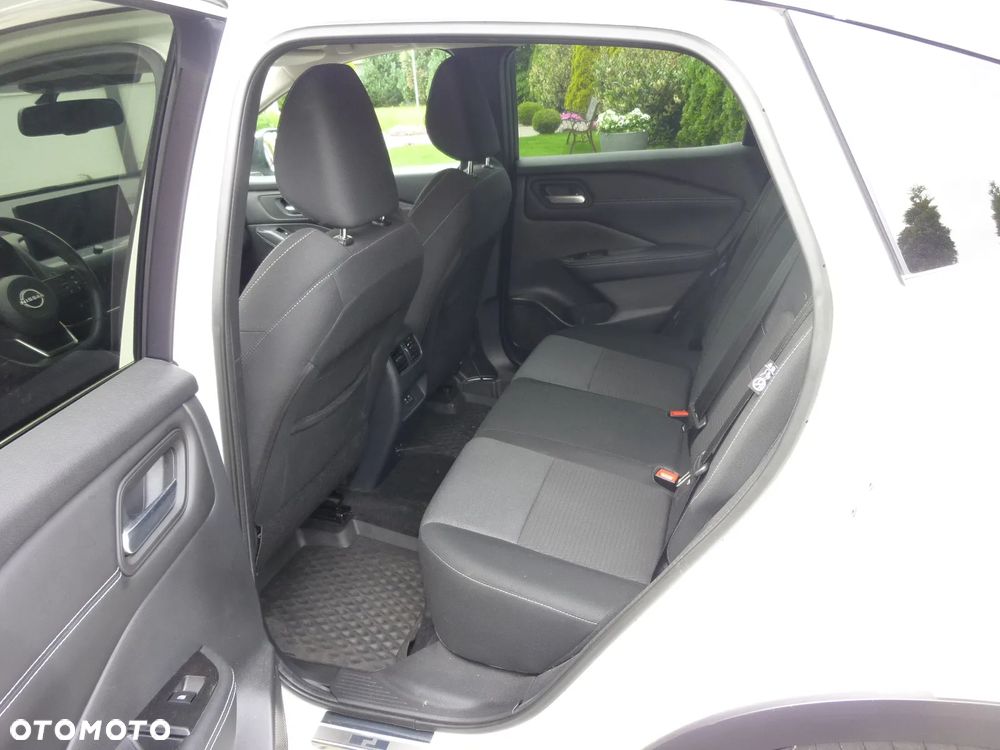 Nissan Qashqai 1.3 DIG-T N-Connecta DCT - 11