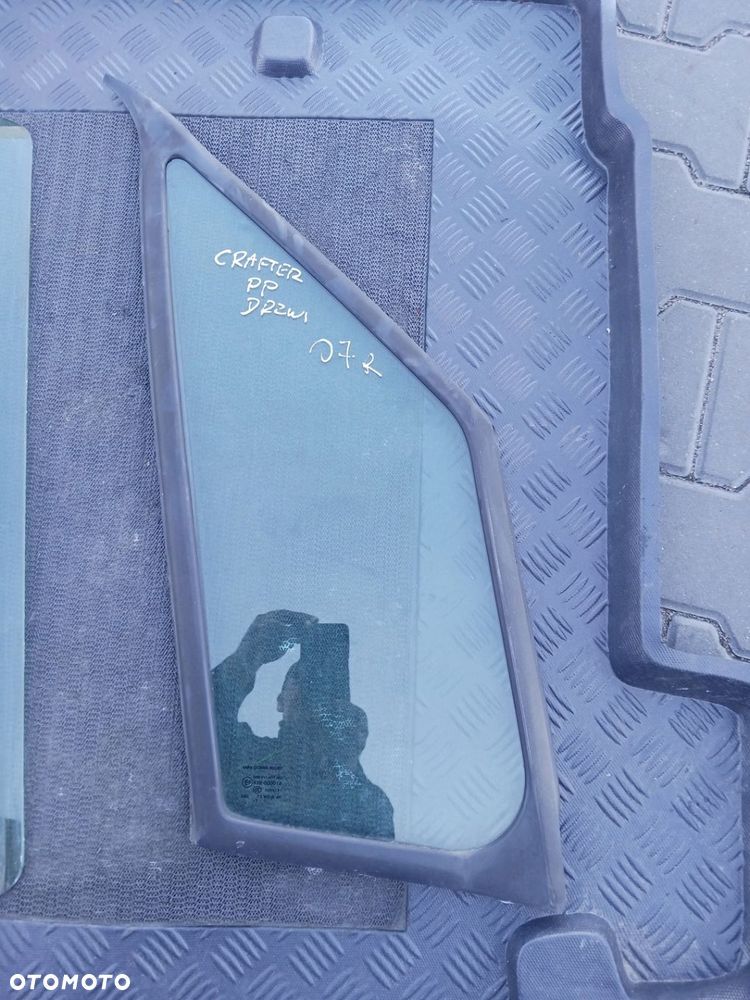 SZYBA SZYBKA DRZWI PRAWY PRZÓD VW CRAFTER 2007 ROK - 2