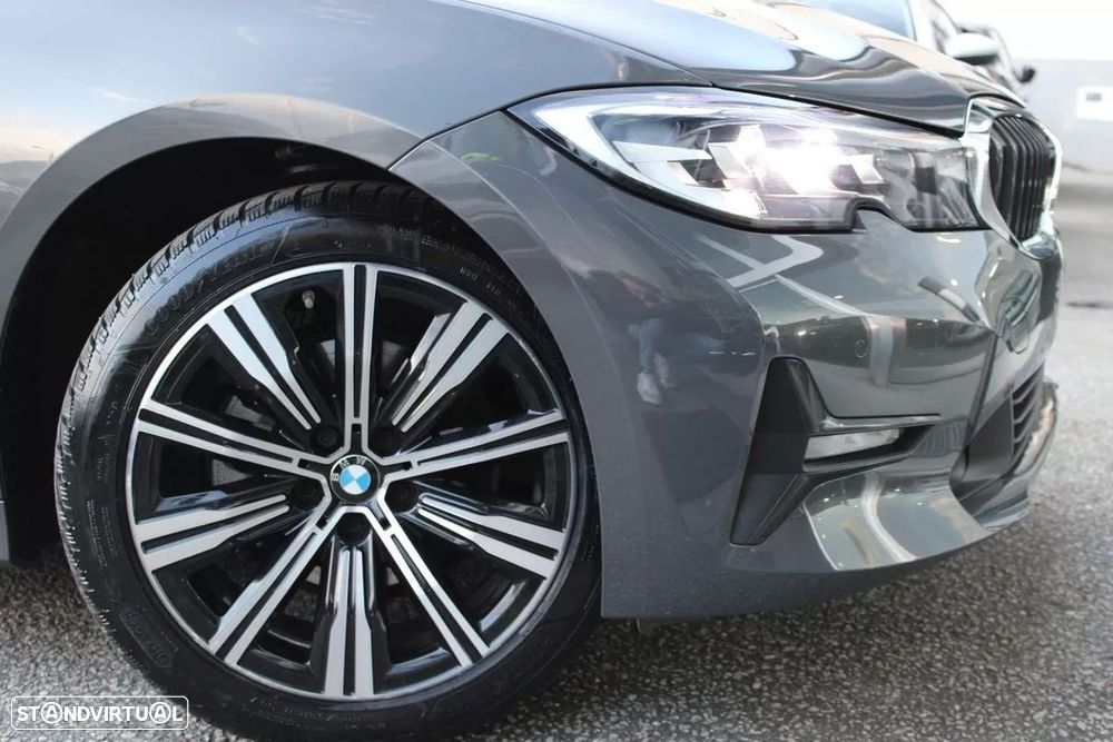 BMW 320 d Line Sport Auto — fotografia 15