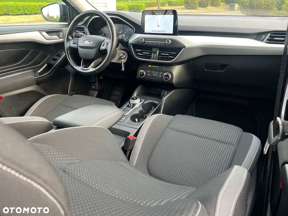Ford Focus SW 1.0 EcoBoost Titanium - 34