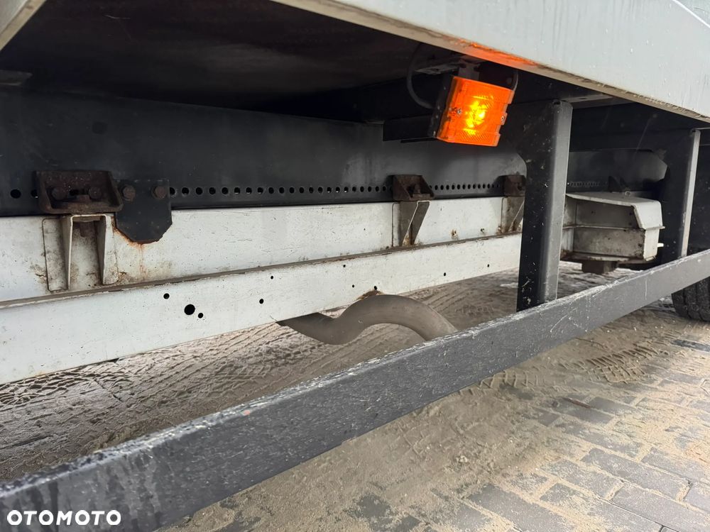 Nissan Interstar - 16