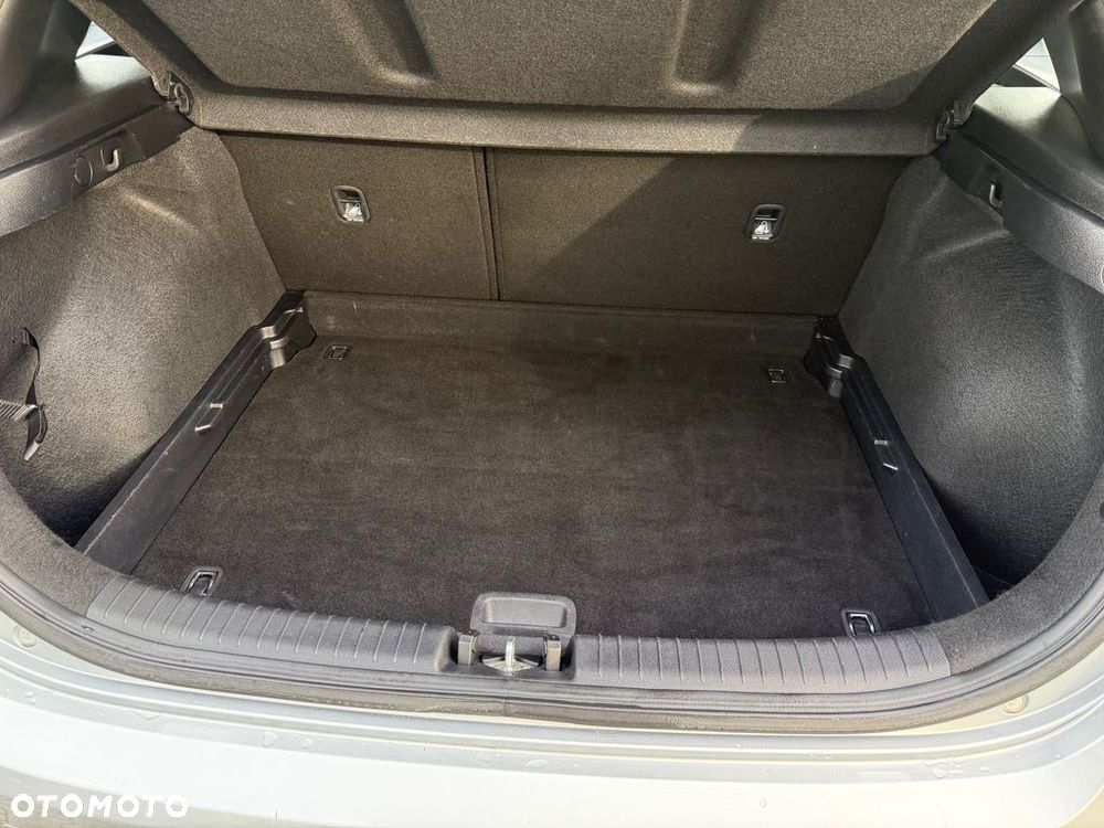 Kia Ceed 1.5 T-GDI M DCT - 9