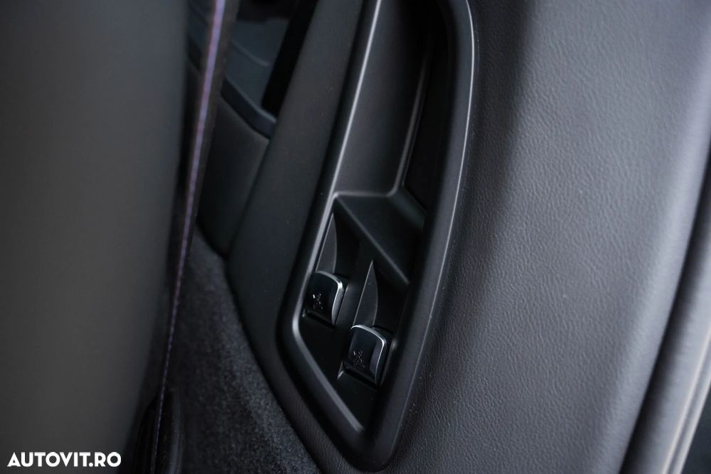 BMW X7 M60i xDrive AT MHEV - 38