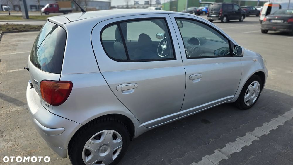 Toyota Yaris 1.3 VVT-i Sol - 6