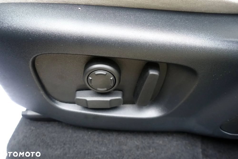 Land Rover Range Rover Velar 3.0d R-Dynamic - 11