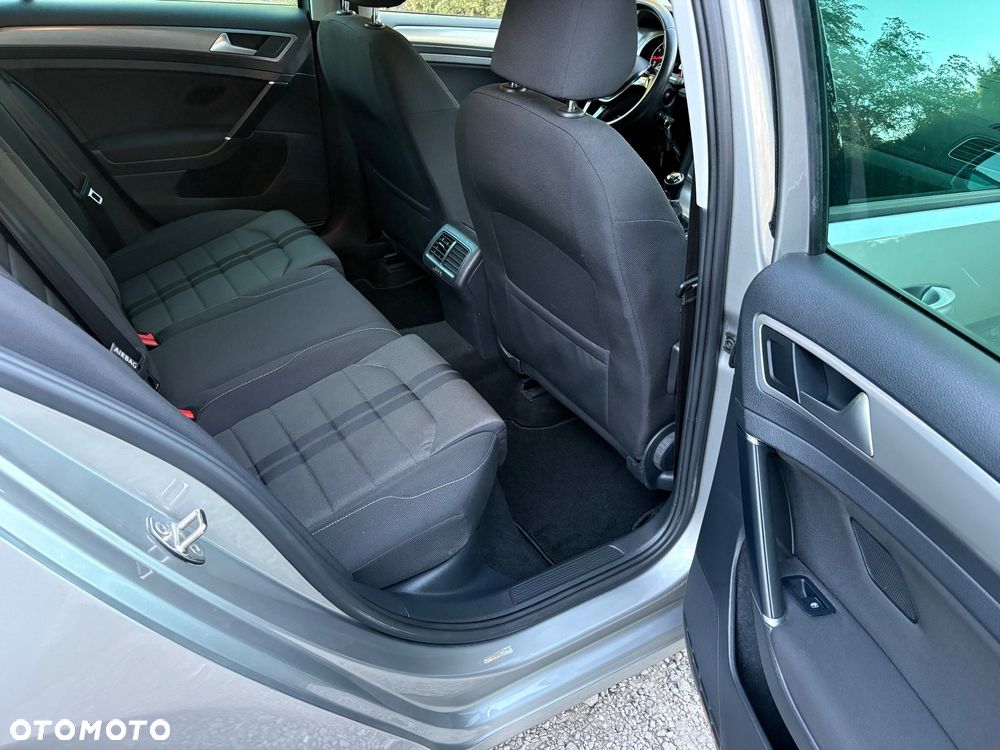 Volkswagen Golf 1.4 TSI BMT Comfortline - 11