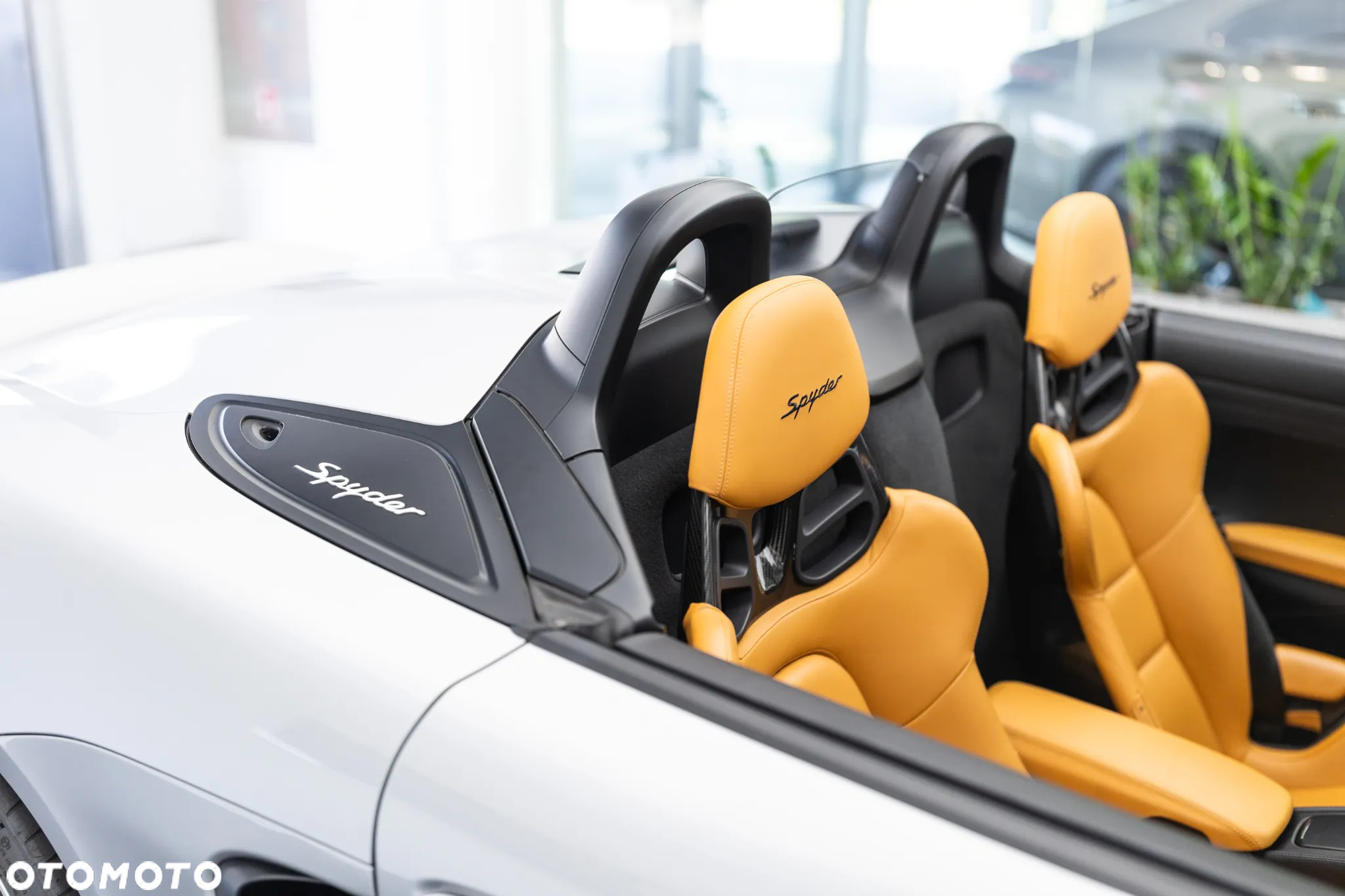 Porsche 718 Spyder - 17