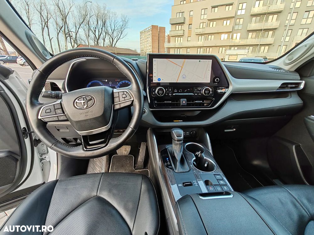 Toyota Highlander 2.5 L Dynamic Force 248CP Luxury Pearly - 10