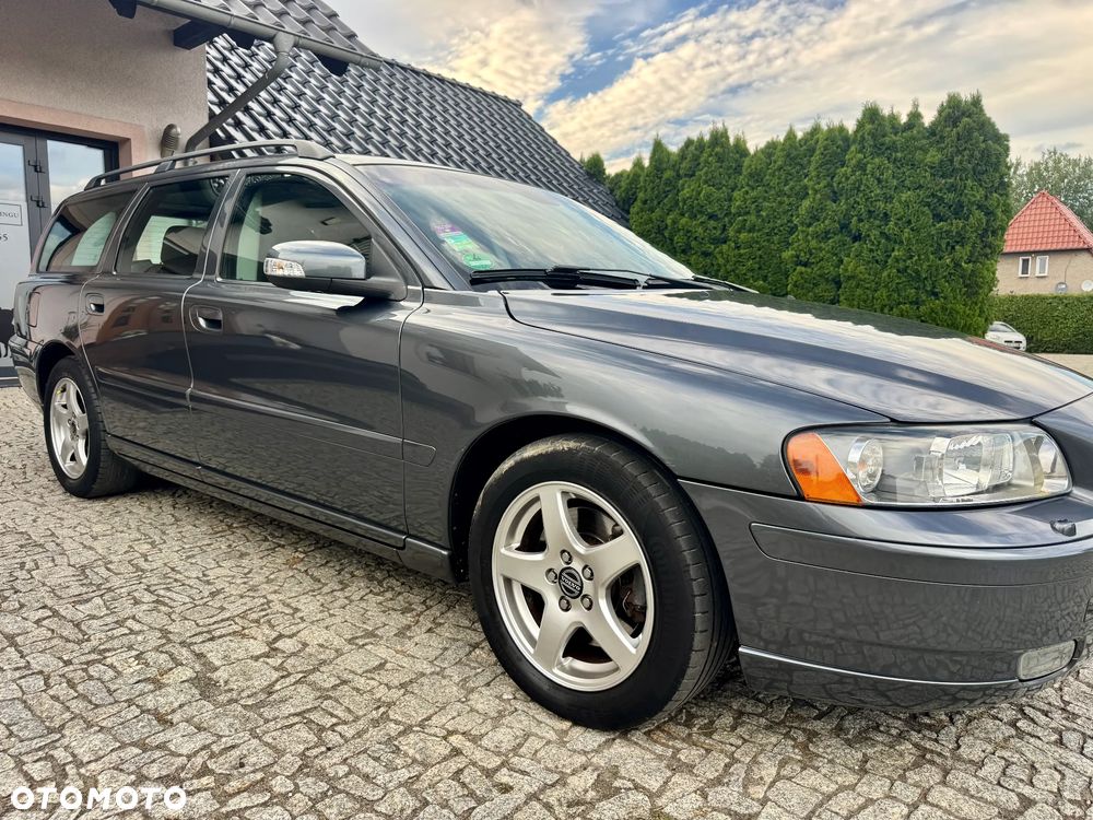 Volvo V70 2.4 Premium - 11