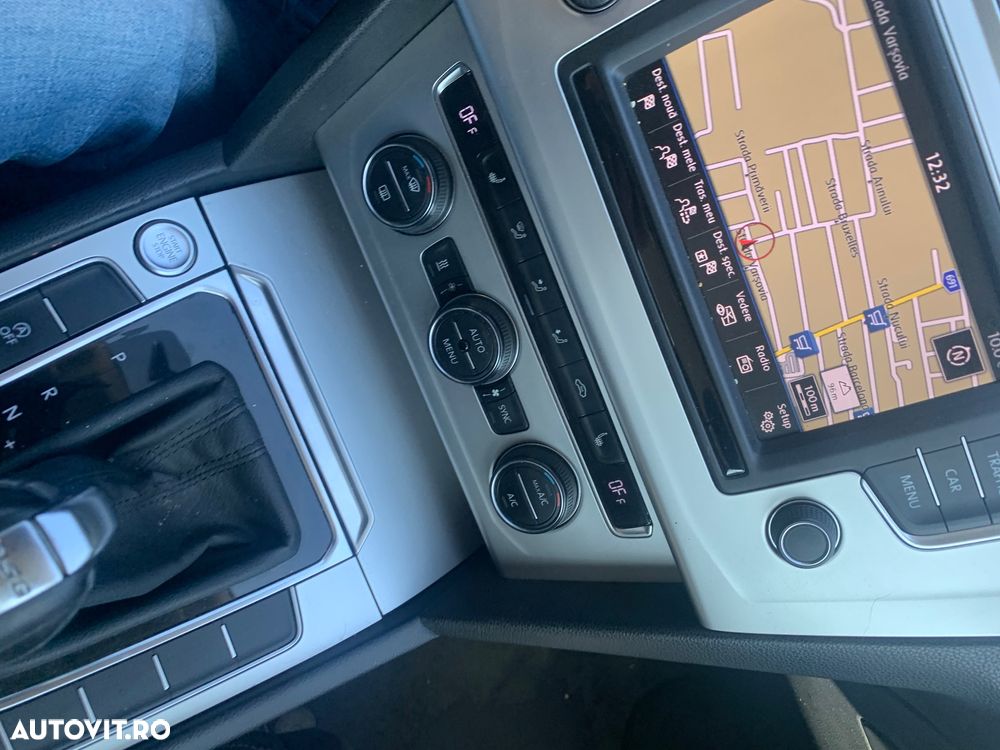 Volkswagen Passat 2.0 TDI DSG Comfortline - 9